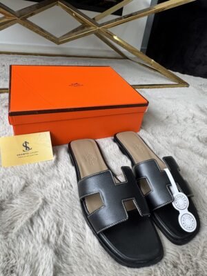 Hermès Oran Sandal H-cut Black