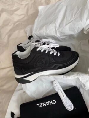 Chanel CC Logo Sneaker Black/White