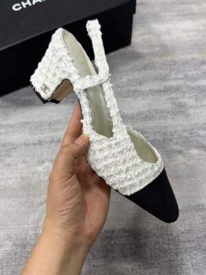 Chanel Slingback Pumps Two-Tone Cap Toe - White Black