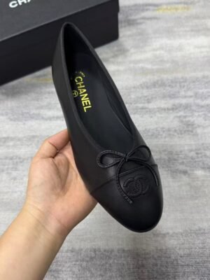 Chanel Ballet Flats Leather CC Logo Bow - Black