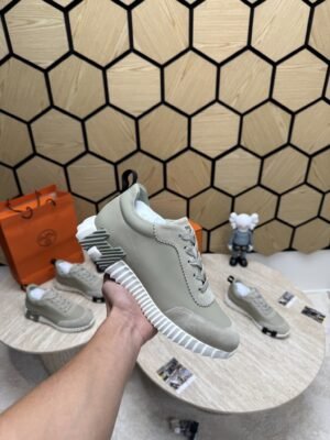 Hermes Bouncing Licht Grijs