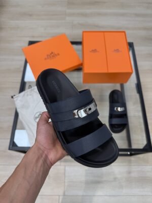 Hermès Chypre Sandals - Black