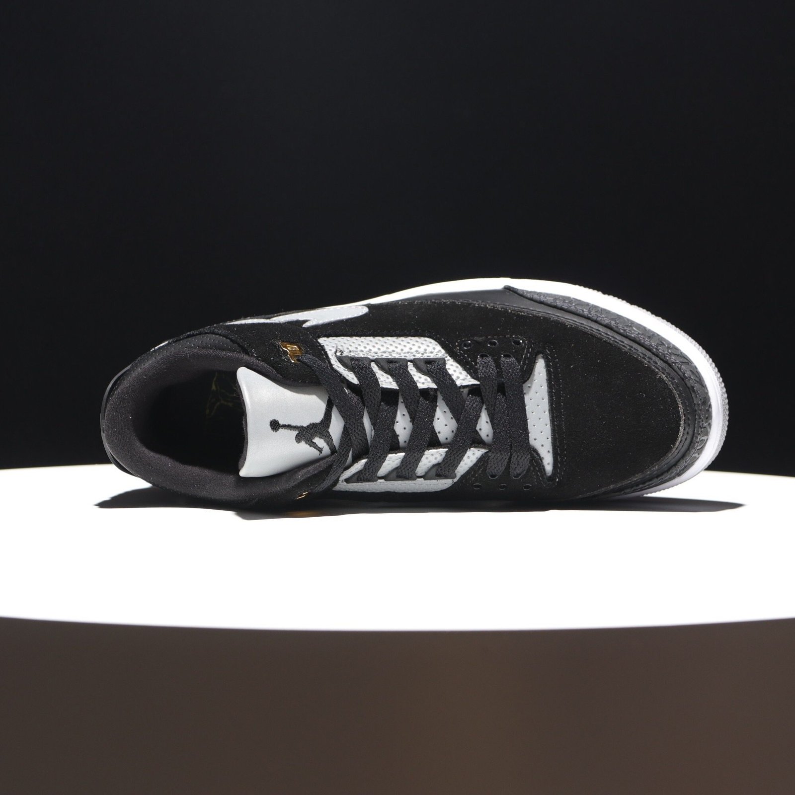 Air Jordan 3 Black Cement - Image 4