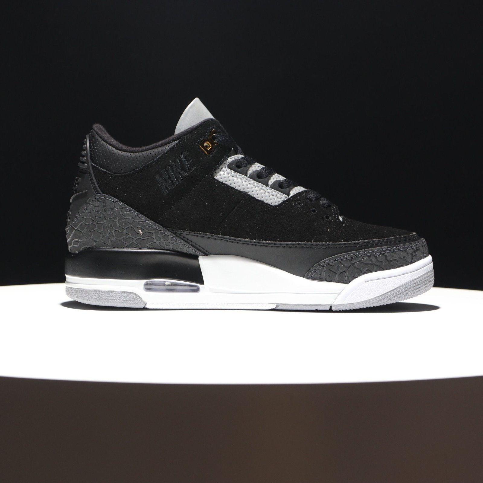 Air Jordan 3 Black Cement - Image 5