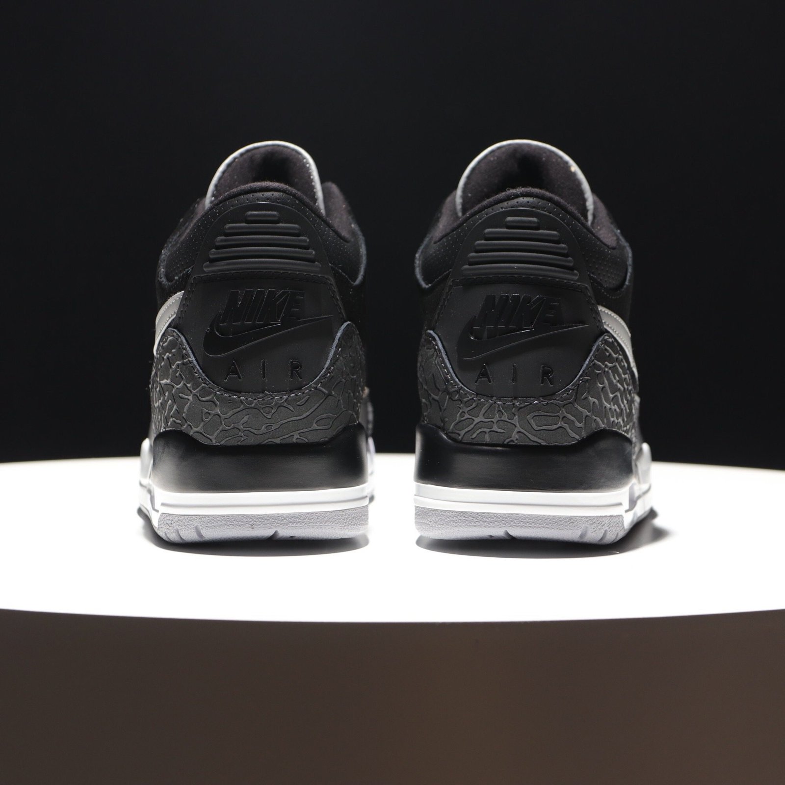 Air Jordan 3 Black Cement - Image 7