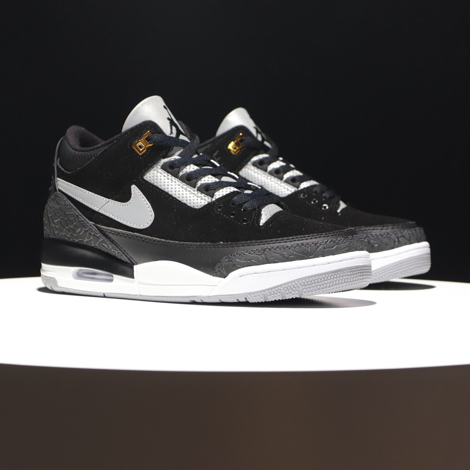 Air Jordan 3 Black Cement - Image 8