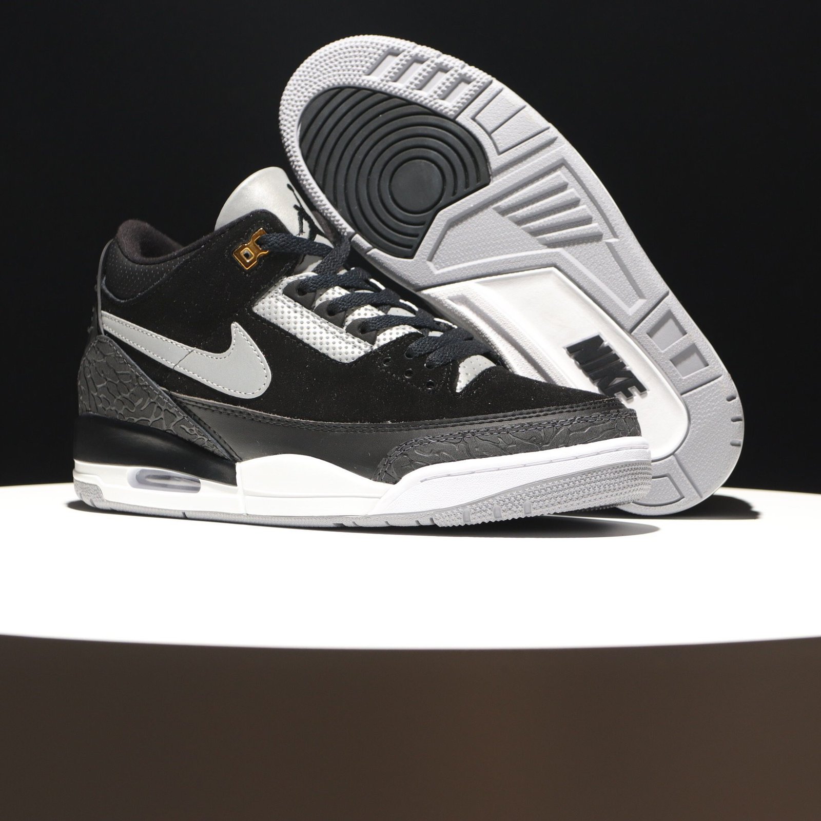 Air Jordan 3 Black Cement - Image 9