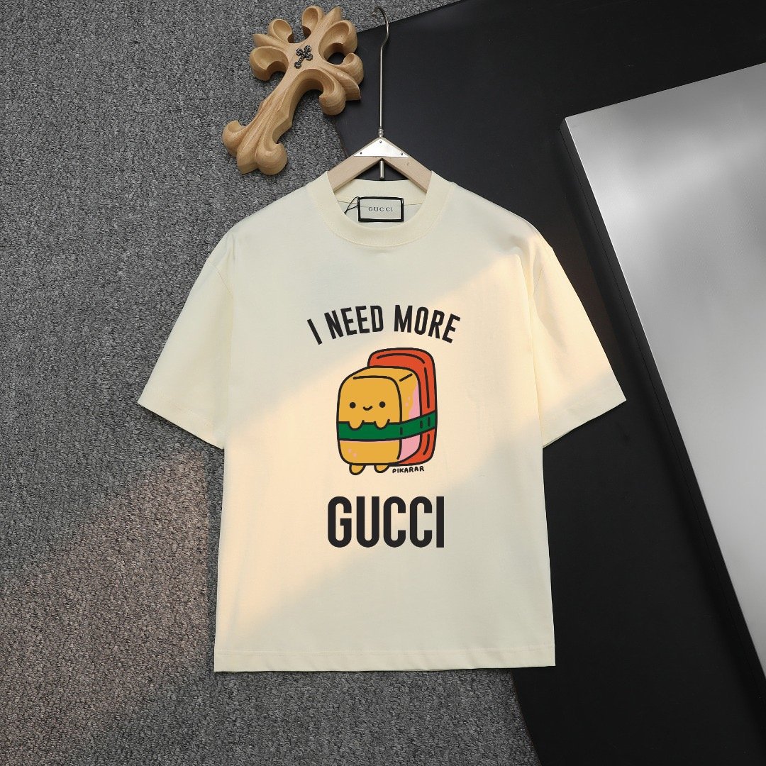 Gucci T-Shirt "I Need More" Backpack Character Print - Image 3