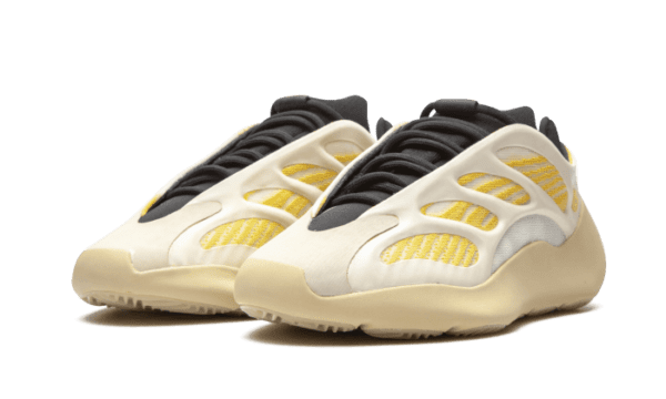 yeezy 700 V3 Safflower - Image 2