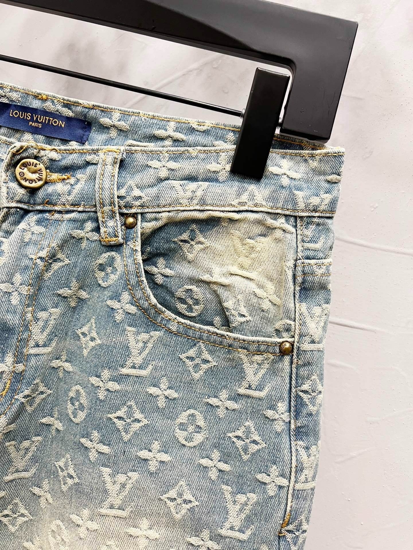 Louis Vuitton Jeans Monogram Bleached Washed Light Blue - Image 6