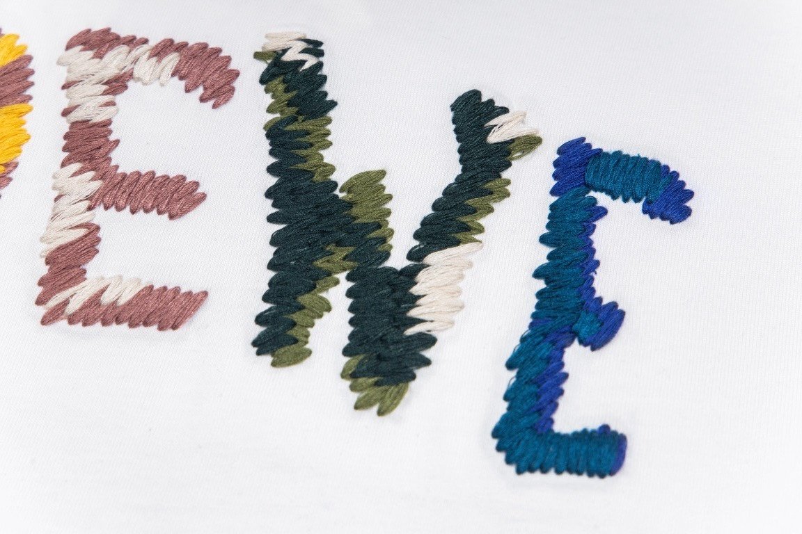 Loewe T-Shirt Multicolor Logo - Image 5