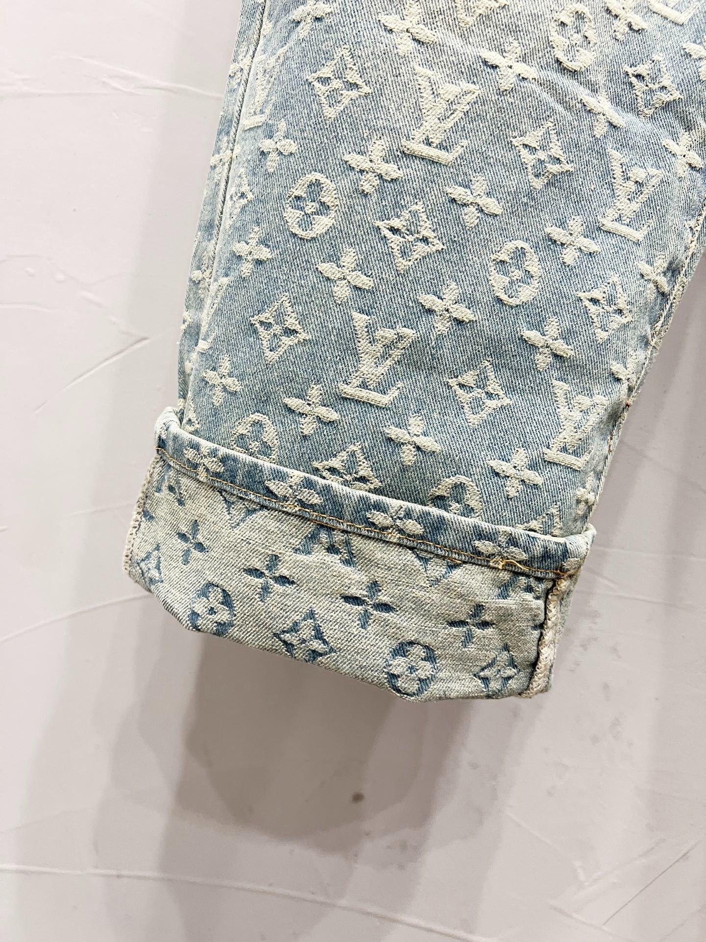 Louis Vuitton Jeans Monogram Bleached Washed Light Blue - Image 8