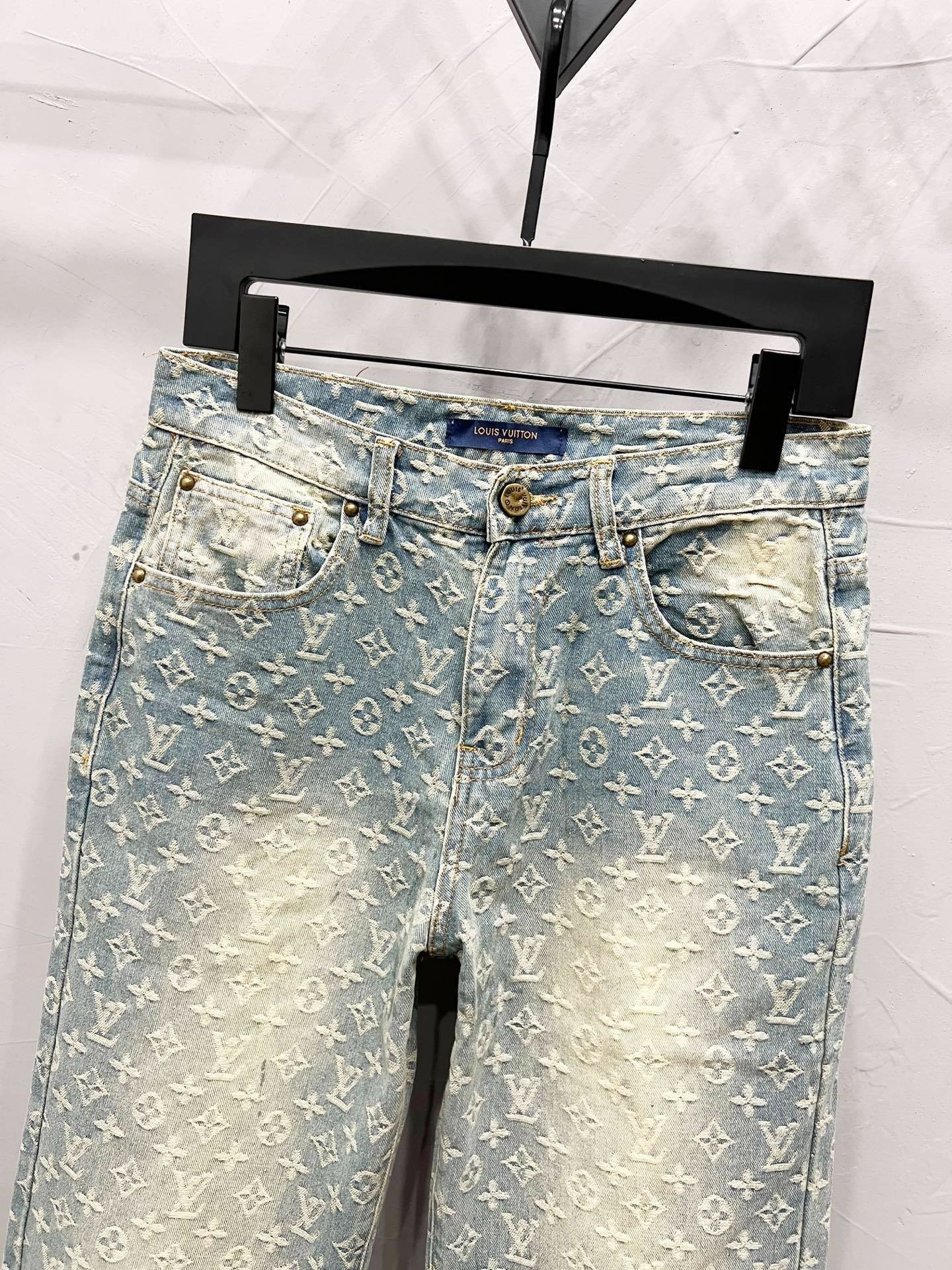 Louis Vuitton Jeans Monogram Bleached Washed Light Blue - Image 4