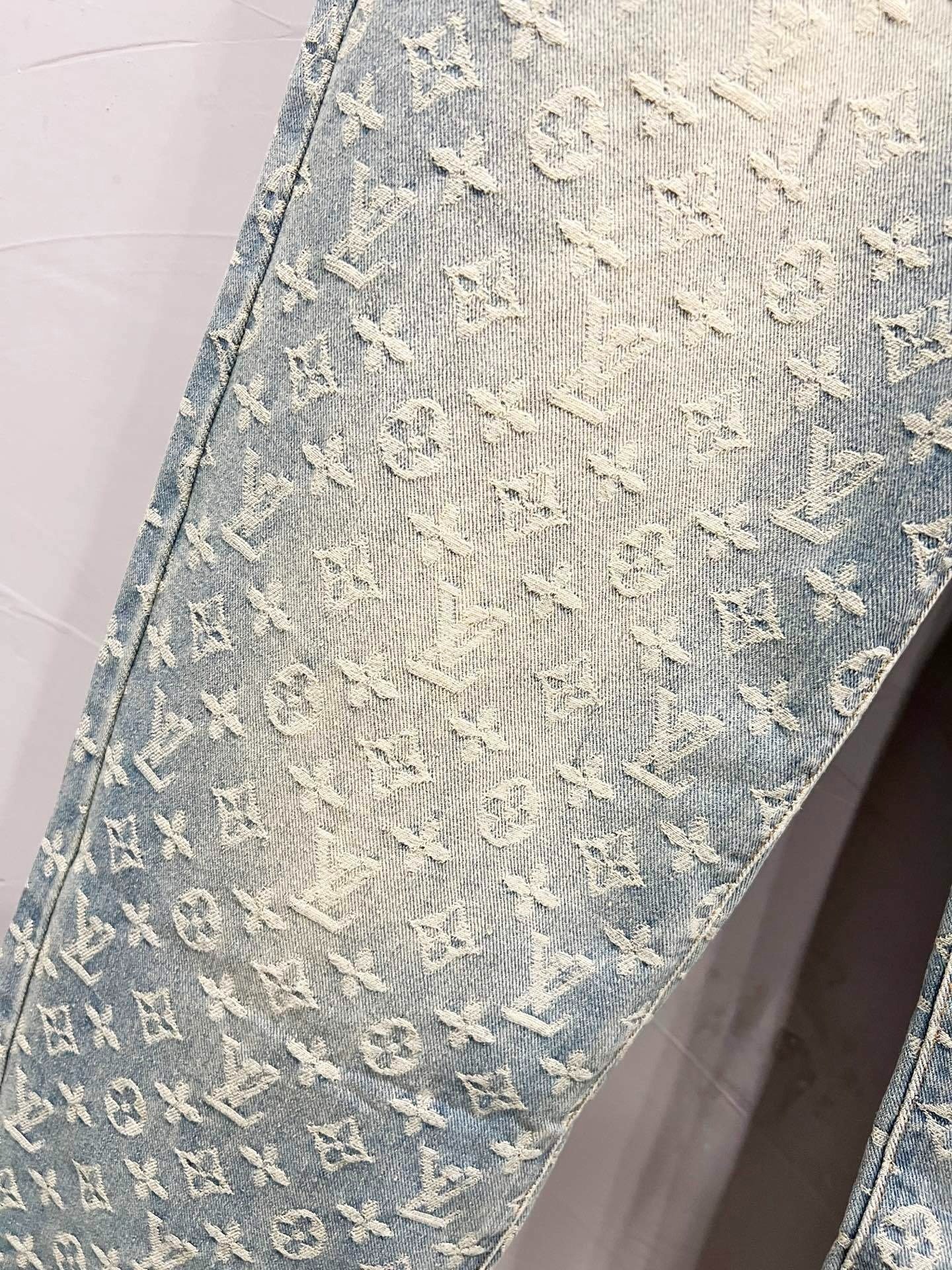 Louis Vuitton Jeans Monogram Bleached Washed Light Blue - Image 7