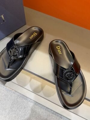 Dior slippers heren HIGH quality.