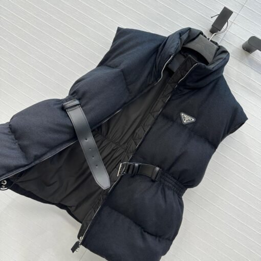 gilet imbottito con cintura