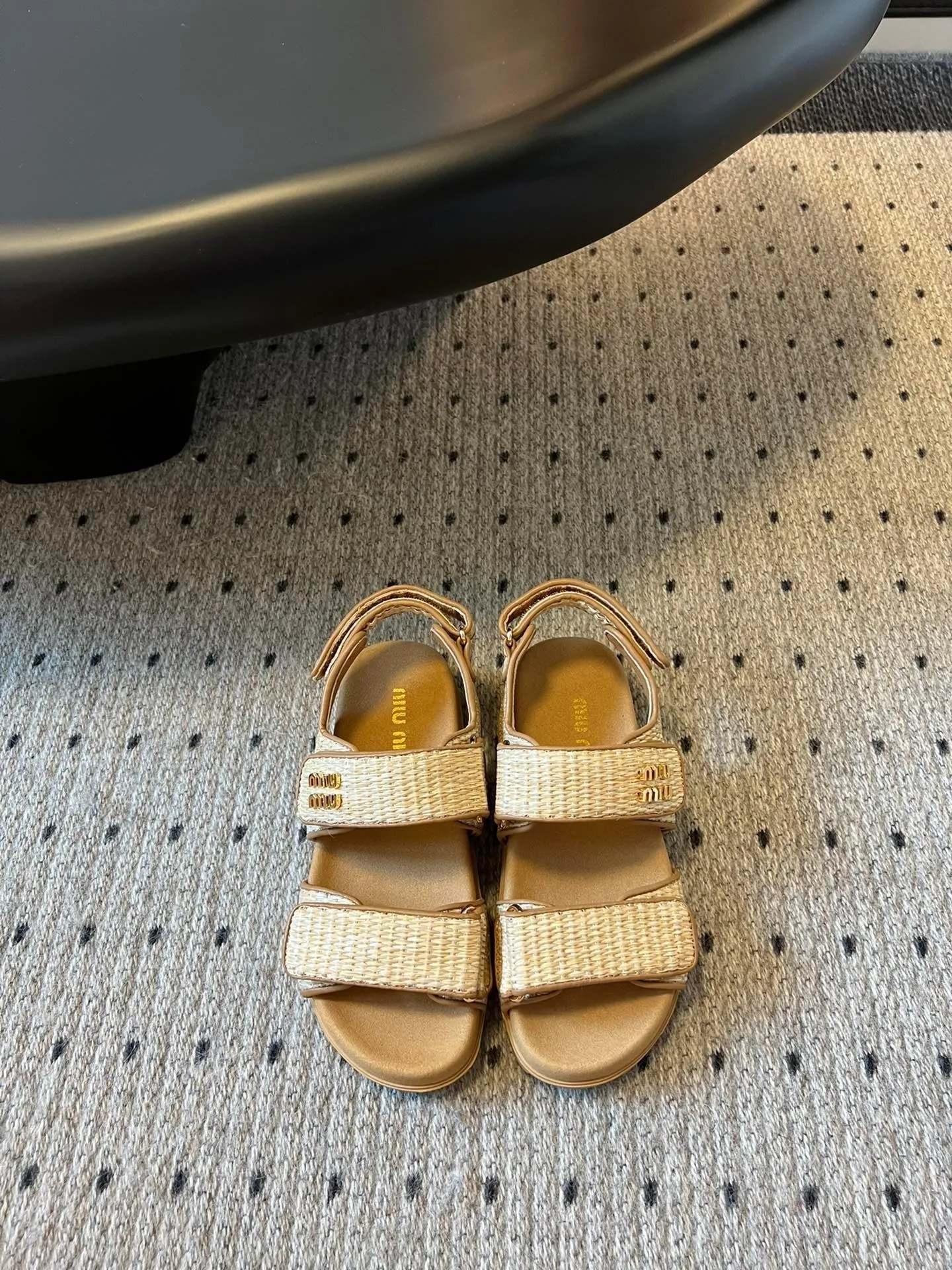 Miu Miu Raffia Platform Sandalen Naturel - Image 2