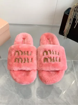 Miu Miu Shearling Logo Slides Roze