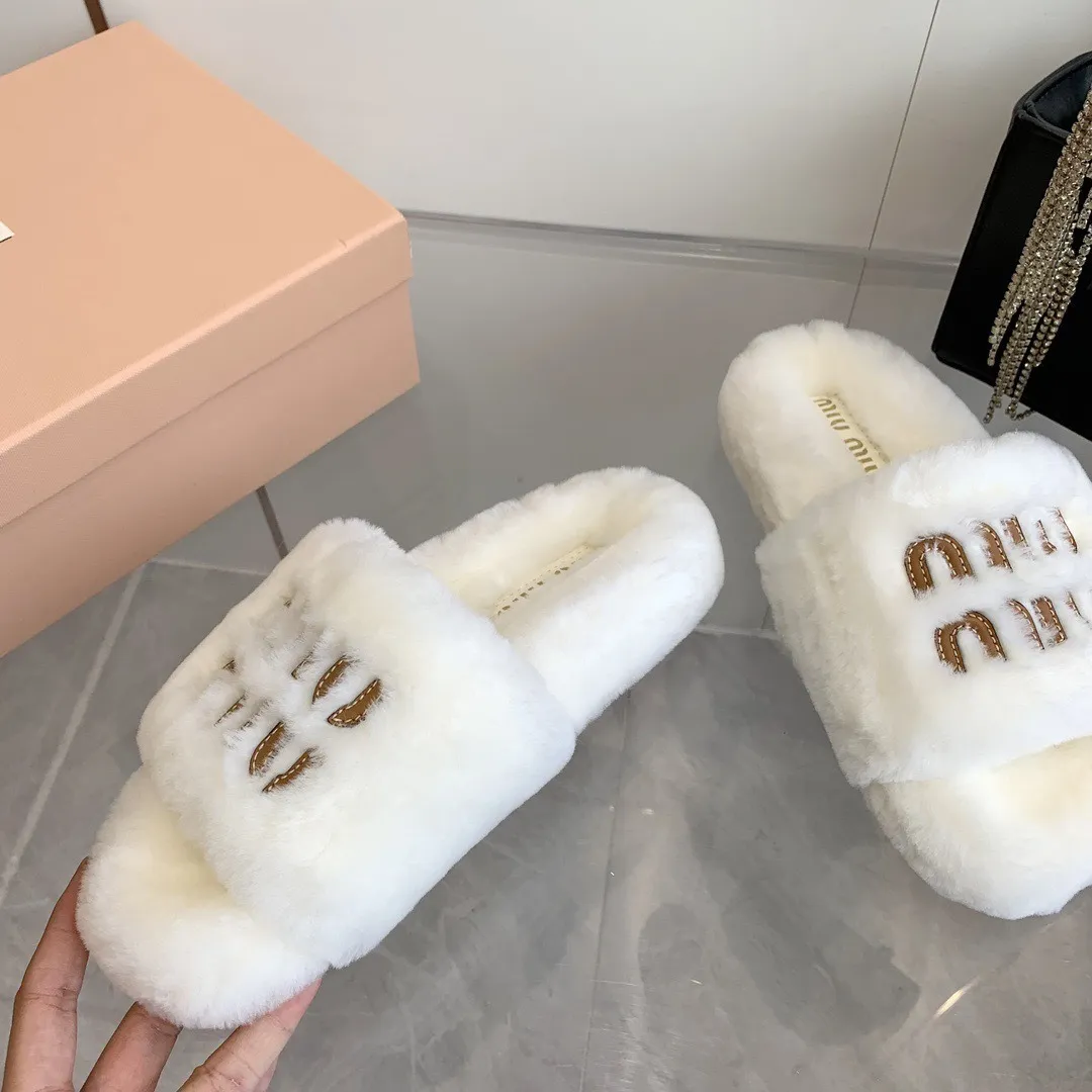 Miu Miu Shearling Logo Slides Wit - Image 5