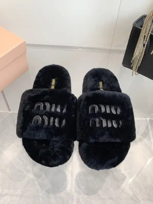 Miu Miu Shearling Logo Slides Zwart