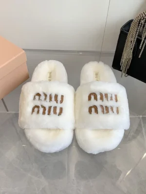 Miu Miu Shearling Logo Slides Wit