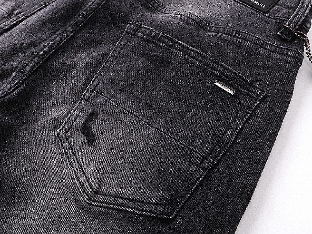 Amiri Varsity Logo Jeans 10 - Image 9