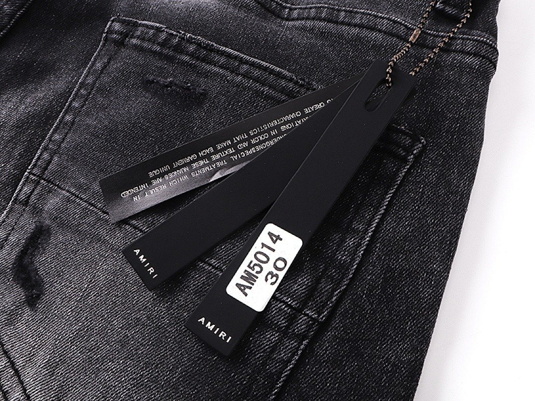 Amiri Varsity Logo Jeans 10 - Image 3